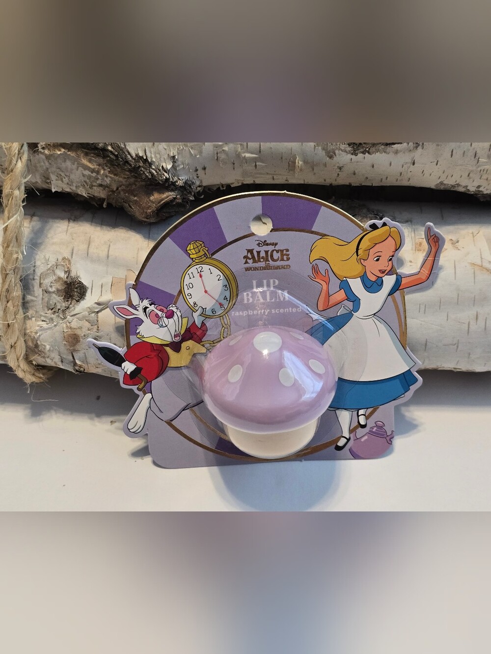 π°πβπ« NWT Alice in Wonderland Queen of Hearts Lined Bag & Disney Lip Balm Set - Picture 2 of 7